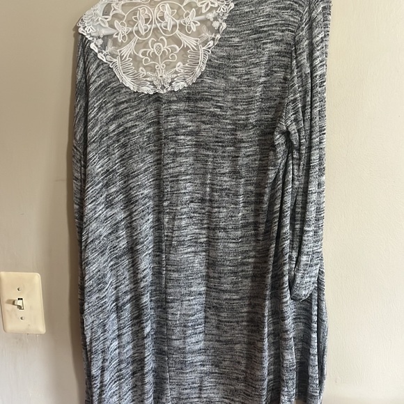 CAPE JUBY Cardigan Sweater Womens Longer Length Open Front Gray Lace Detail XL - Picture 3 of 3
